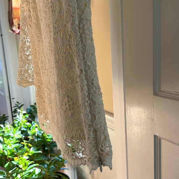 Talbots Ivory Lace Top Size 10P - Picture 3 of 3